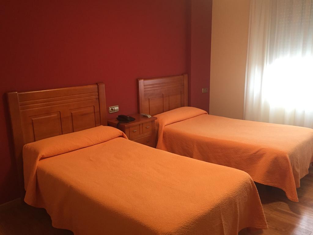 Hotel El Ancla Ponferrada Zimmer foto